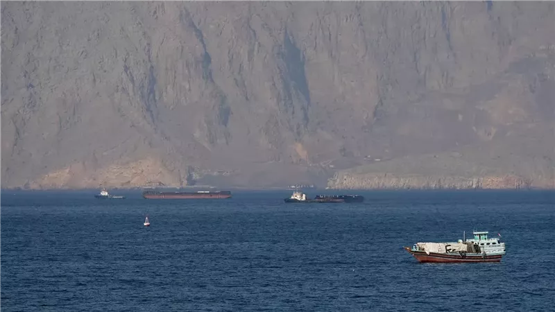 خبير: تحركات الغرب ضد إيران «أوراق ضغط» ومضيق هرمز لم يعد سلاحا مطلقا