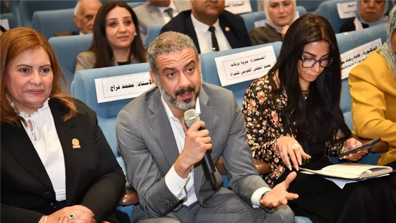 محمد فراج: الأطفال بعد الطلاق يعانون في صمت والمشرف الاجتماعي هو الحصن الحقيقي