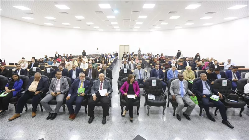خبراء المياه يناقشون التحديات والحلول في احتفالية الجامعة المصرية الصينية