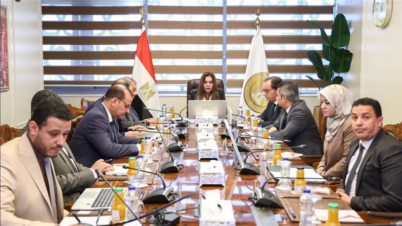 لتطوير الإدارة المحلية.. منال عوض تستعرض خطة عمل الوزراة للعام المالي 2026/202