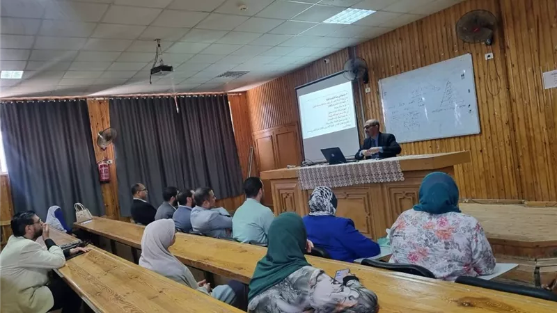 دورتان تدريبيتان في التحليل الإحصائي وبنوك الأسئلة بكلية التربية بنات بأسيوط