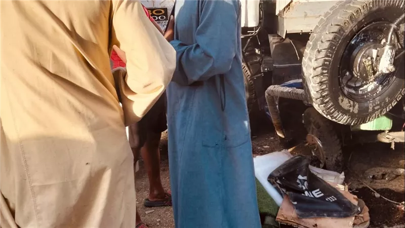 تحويلات مرورية بعد حادث تصادم يعطل طريق الرمل في قنا