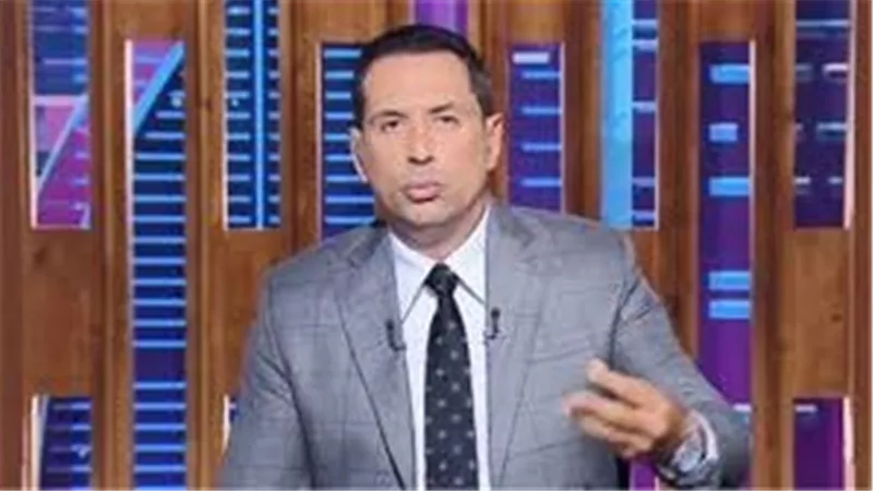 إيقاف تراخيص الكافيهات بالأحياء الراقية.. أحمد سالم يشيد ويطالب بالتعميم