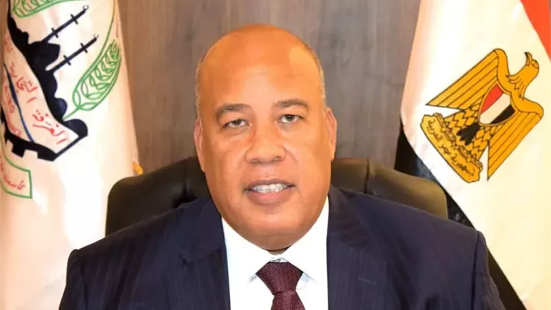 غرفة القاهرة تمد ساعات العمل بالفترة المسائية بالتعاون مع تنمية التجارة