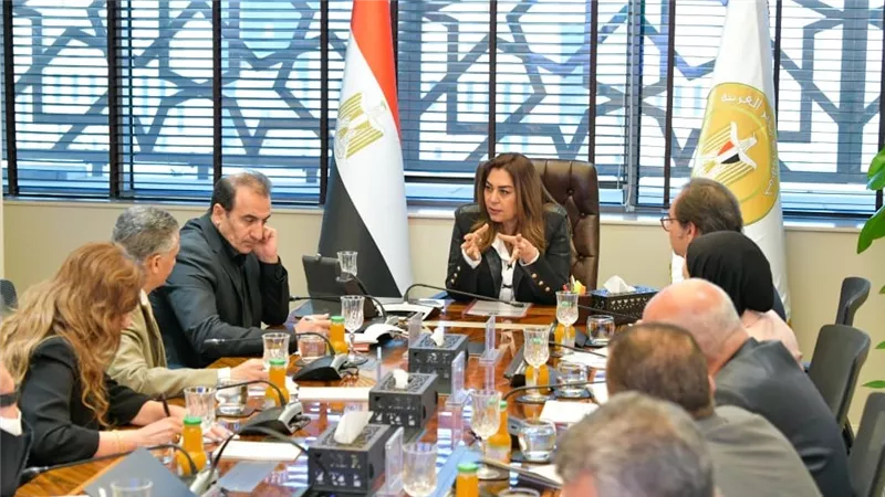 التنمية المحلية تحظر دخول السيارات 