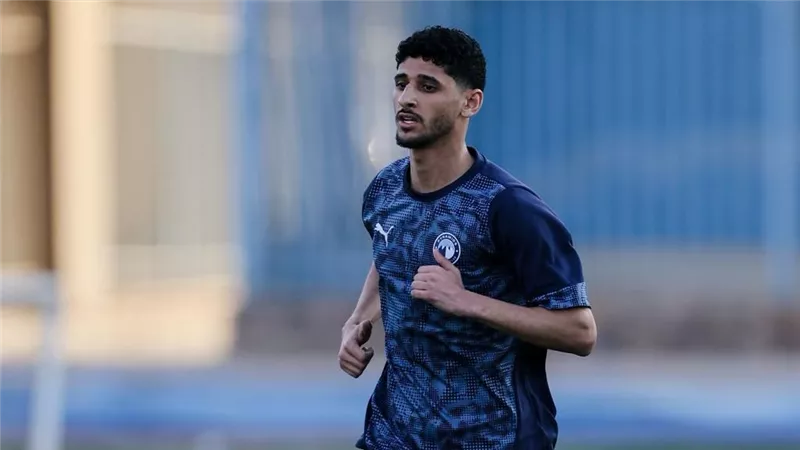 أحمد عاطف قطة لاعب بيراميدز يبدأ التأهيل بالجري بعد جراحة الأنف