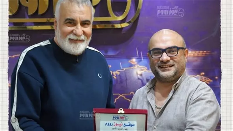 نيوز رووم يكرم الفنان طارق الدسوقي بعد تألقه في علي كلاي |صور