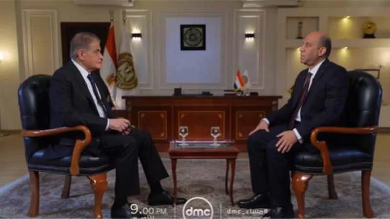 الليلة.. وزير العمل ضيف أسامة كمال على شاشة قناة «dmc»