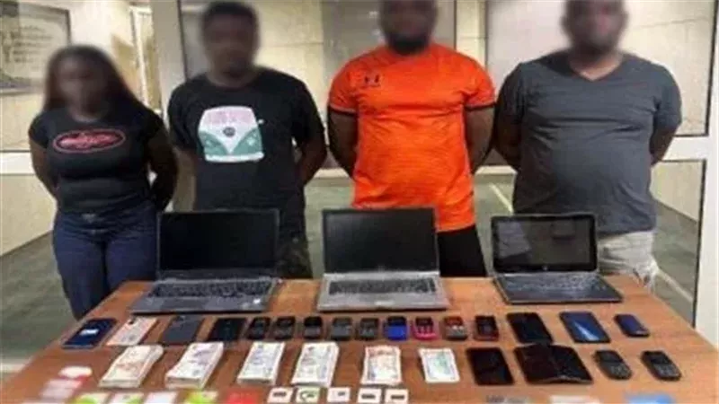 بحوزتهم 3 أجهزة لاب توب و 19 محمول.. ضبط تشكيل عصابي أجنبي بتهمة النصب والاحتيال على المواطنين بالقاهرة