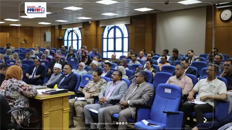 اجتماع تنفيذي بالمنيا يناقش ملفات استثمارية ويضع خطة للاستعداد للامتحانات