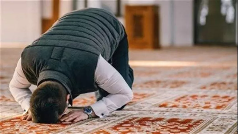 هل يجب أن يرى الإنسان رؤية بعد صلاة الاستخارة؟.. اعرف علامات القبول