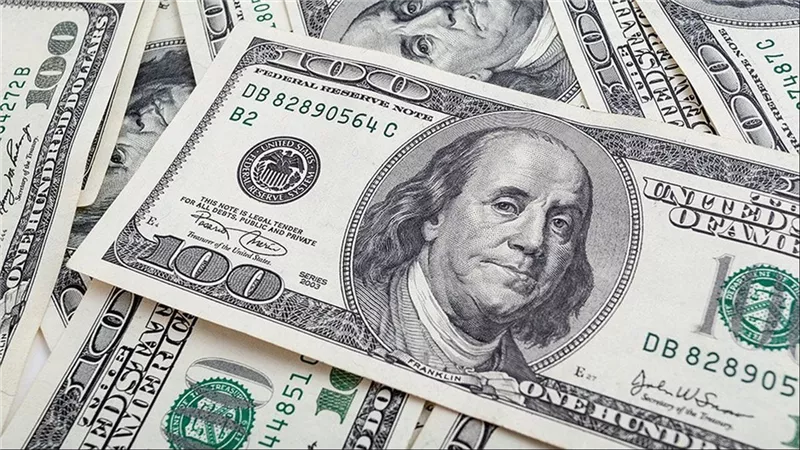 تراجع الدولار.. تفاصيل أسعار الصرف اليوم وأسباب الهبوط