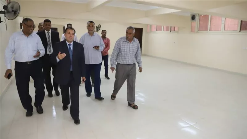 رئيس جامعة جنوب الوادي يتفقد الموقع المقترح لإنشاء مركز الشهادات الثبوتية