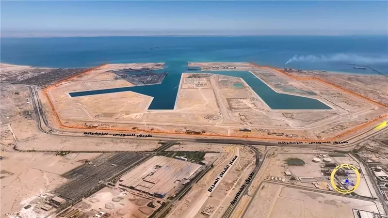 النقل: تقدم أعمال تطوير ميناء العين السخنه على ساحل البحر الأحمر |صور