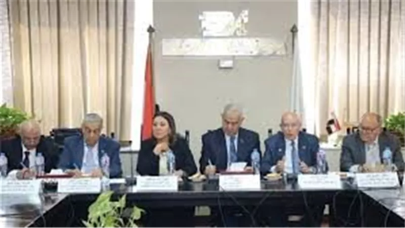 «رجال الأعمال»: القرارات الأمريكية تحدٍ جديد يفتح فرصًا لتعزيز الصادرات