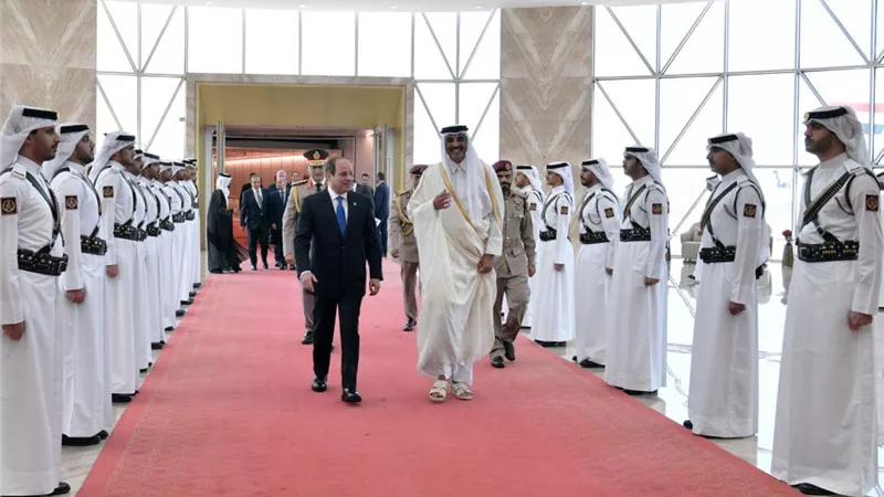 الرئيس السيسي في قطر والكويت.. رسائل سياسية واقتصادية من العيار الثقيل