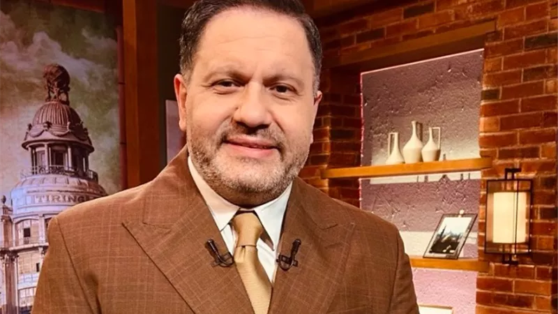 «بنحضر حاجة قوية».. إدوارد يشوق جمهوره لعمل فني جديد