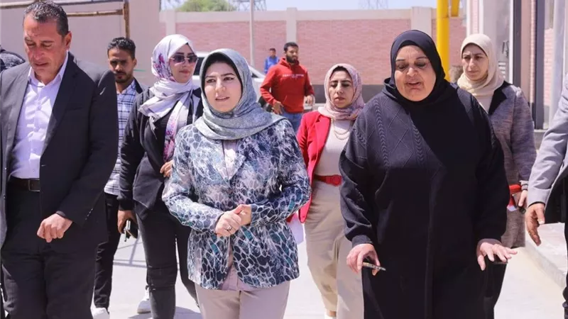 بطاقة 4000 متر.. نائب محافظ دمياط يتفقد محطة مياه كفر سعد |صور