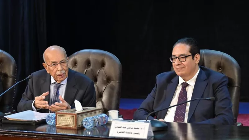 محاضرة تاريخية لـ مفيد شهاب حول ملحمة استرداد طابا بجامعة القاهرة