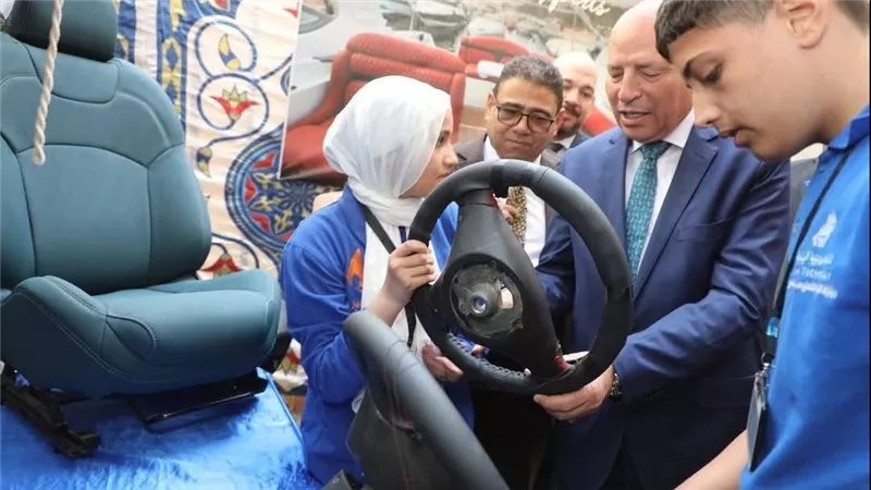 مدارس التكنولوجيا التطبيقية تتألق في معرض التعليم الفني بالقاهرة