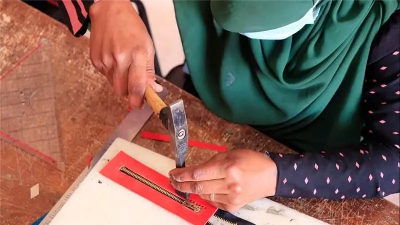رئيس غرفة دباغة الجلود السابق: القطاع يوفر آلاف فرص العمل ويدعم النقد الأجنبي