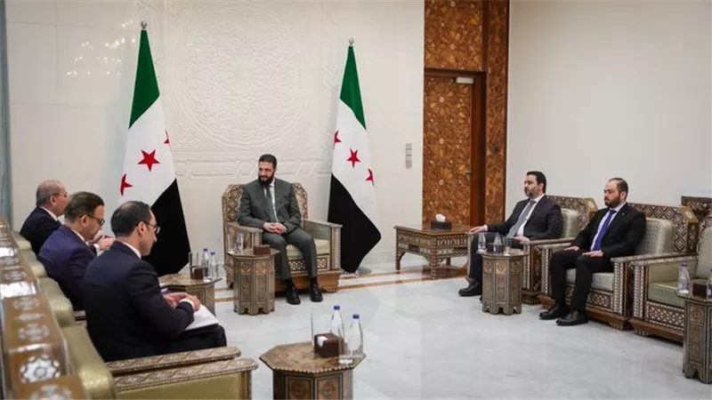 وزير الخارجية السوري يلتقى نظيره الأردنى  لتعزيز التعاون بين البلدين