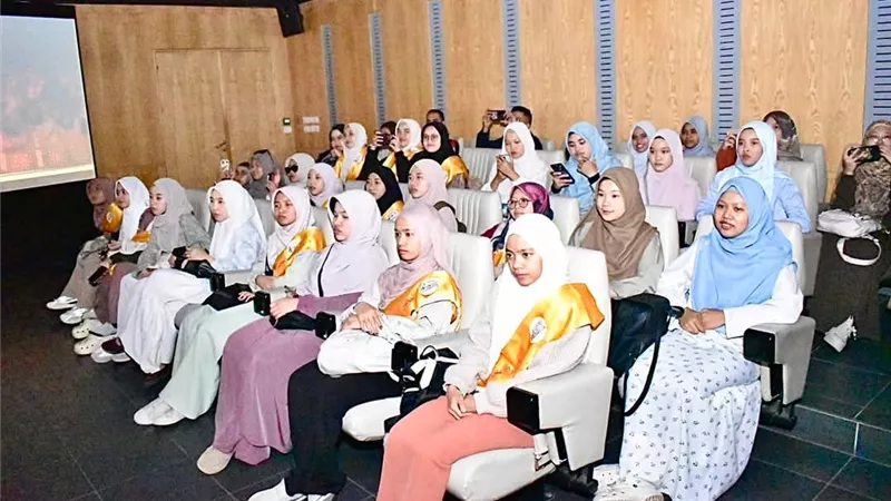 المجلس الأعلى للشئون الإسلامية يفتح أبواب المعرفة للوافدات في مكتبة الإسكندرية