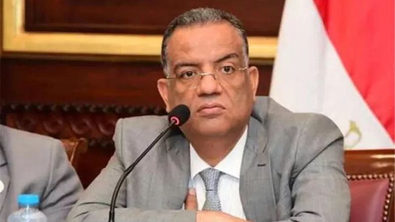 محمود مسلم: الأهلي يحظى بهيبة كبيرة بين جماهيره والزمالك يعاني أزمة داخلية
