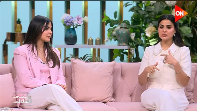 رانيا منصور: أختلف في شخصيتي عن أختي «نورهان» رغم الشبه الكبير 