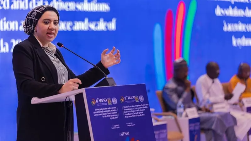 نائب رئيس «المصري الديمقراطي» تشارك في المنتدى الإفريقي للتنمية 