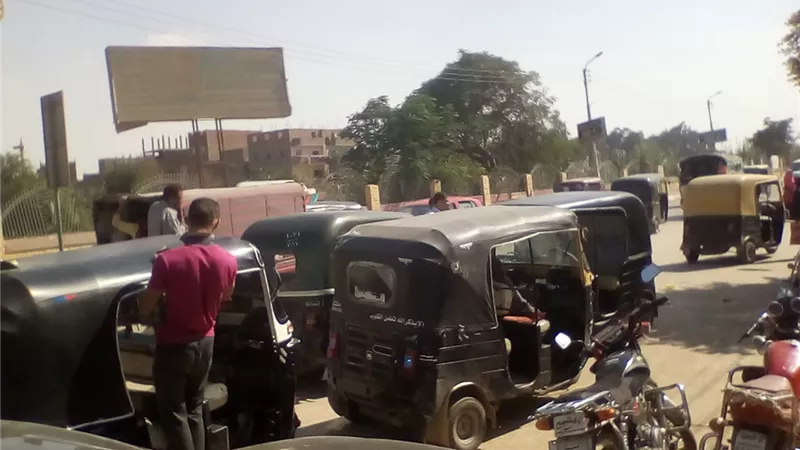 إصابة سائق توك توك بجرح قطعي إثر مشاجرة مع زميله في المنيرة