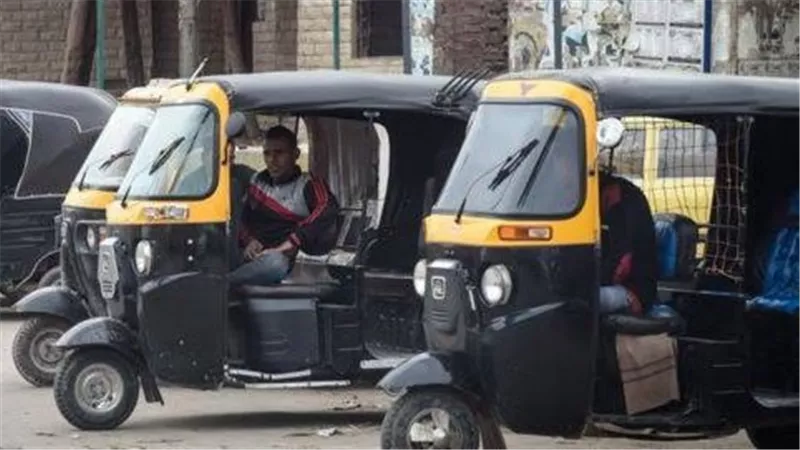 مصرع طالبة بعد أن اصطدم بها توك توك فى بولاق الدكرور