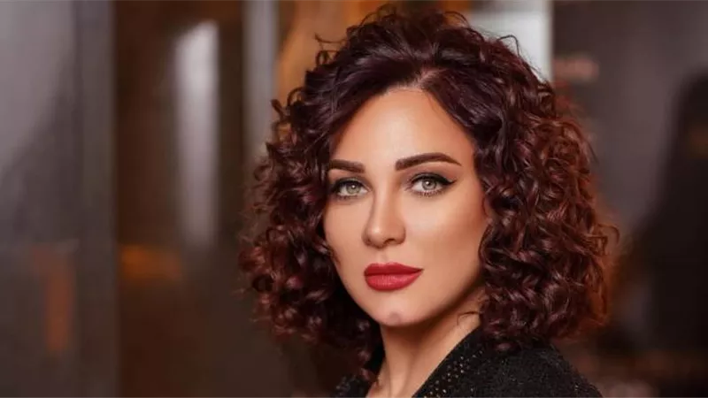 سلاف فواخرجي تشيد ببيان المهن التمثيلية بشأن تصريحات إعلام الكيان الصهويني