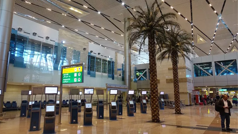 ميناء القاهرة الجوى يوضح حقيقة منع سفر عدد من الركاب إلى السعودية