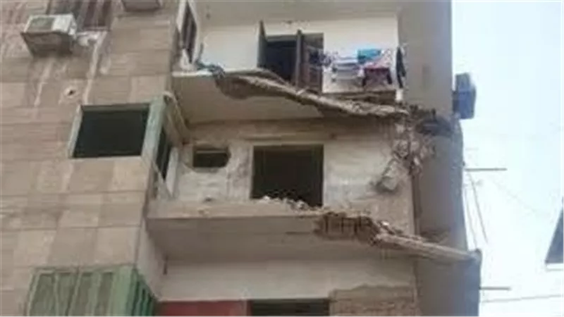 دون إصابات.. انهيار شرفة شقة بعمارة سكنية في الفيوم