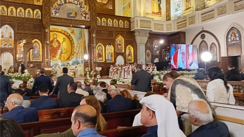 البابا تواضروس الثانى يترأس قداس عيد القيامة المجيد بالعباسية