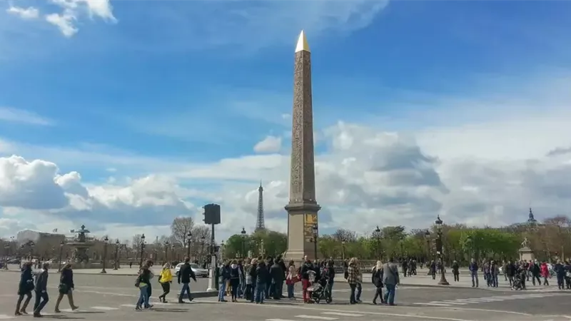 أسرار خفية في قلب باريس.. باحث فرنسي يفك شفرة 