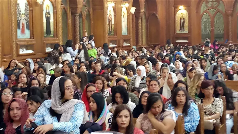 الفيوم تحتفل بعيد القيامة.. ومشاركة رسمية وشعبية واسعة في قداس المطرانية |صور