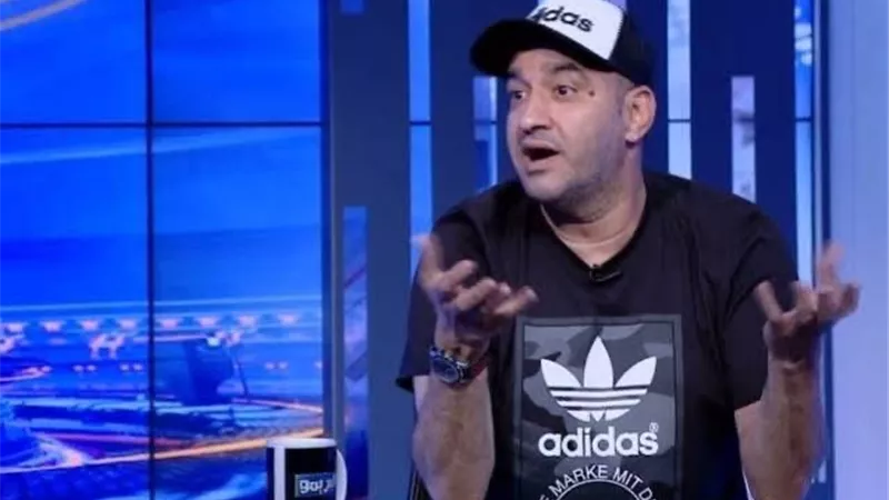 توفيق السيد يشيد بحكام نصف نهائي دوري أبطال إفريقيا