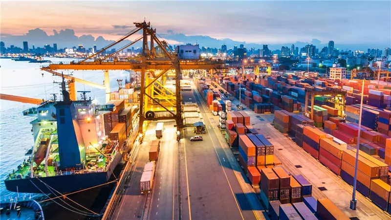  صادرات الكويت تتراجع 16% بالربع الثاني 2025 وميزانها التجاري يضغط بفعل النفط