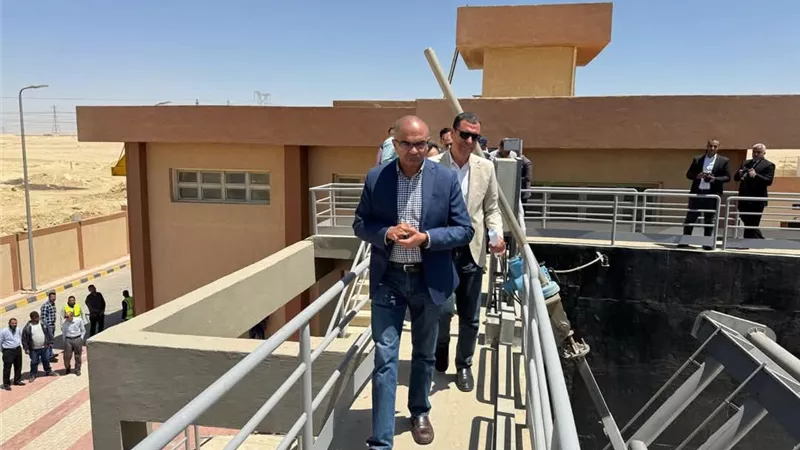 نائب وزير الإسكان: ضرورة الإنتهاء من مشروعات الصرف الصحي فى الوقت المحدد