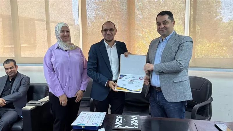 صحة قنا تُكرم المتميزين من فرق الطوارئ وتنمية الأسرة والرعاية الأساسية