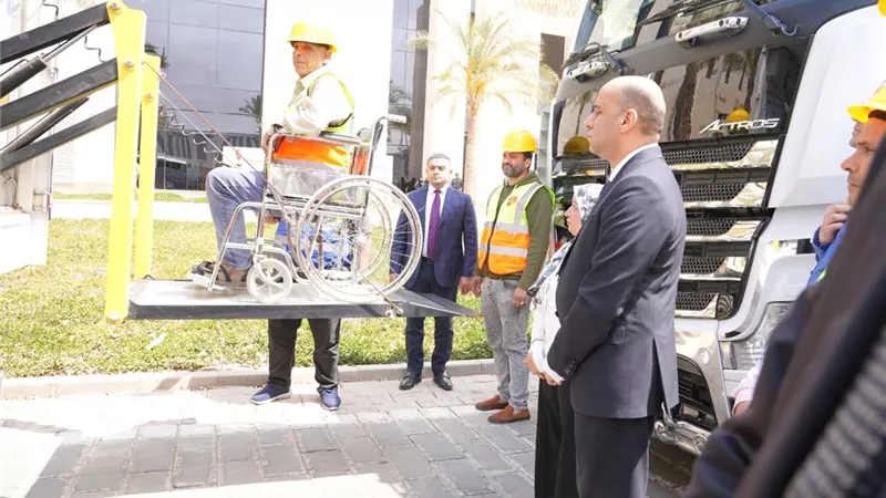 بتوجيهات رئاسية.. وزير العمل يطلق 4 وحدات تدريب متنقلة لخدمة ذوي الهمم