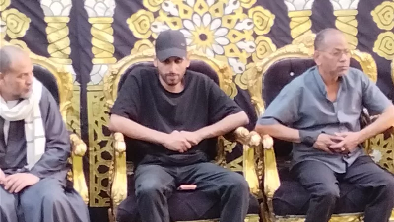 بدء عزاء والد الفنان حمدي الميرغني في السويس         