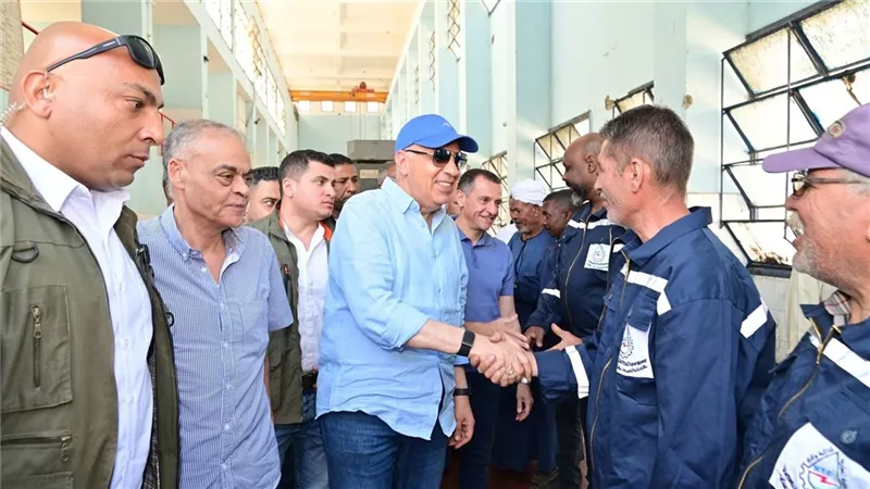 هاني سويلم يوجه التحية للعاملين بالوزارة بمختلف المواقع على مستوى الجمهورية  