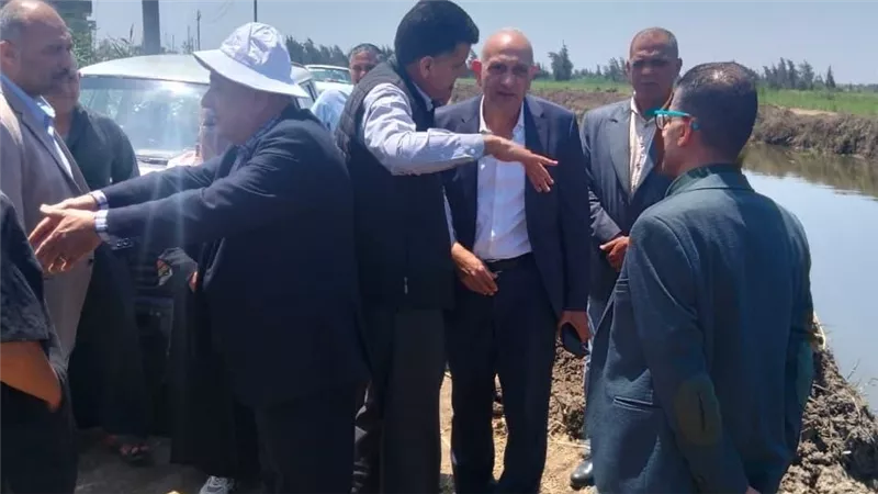 الزراعة: إجراءات عاجلة لإنهاء مشكلات الترع ورفع كفاءة الصرف بصان الحجر 