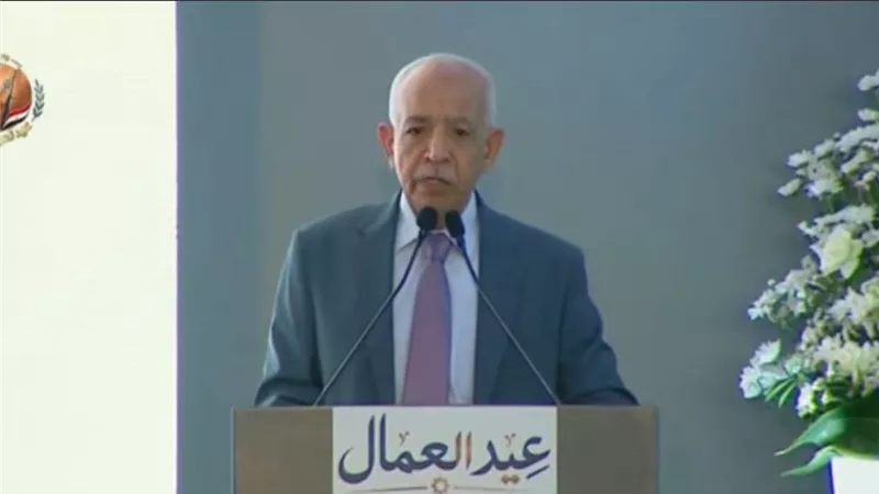 رئيس نقابات العمال: تحرير سيناء ملحمة خالدة تؤكد أن الوطن لا يفرط في أرضه