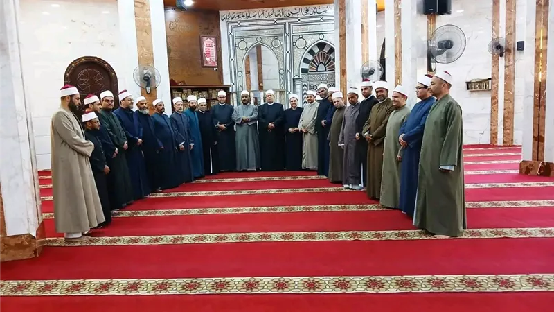 أوقاف الجيزة تطلق 21 قافلة دعوية بمشاركة 210 إمام في المساجد المحورية  ​