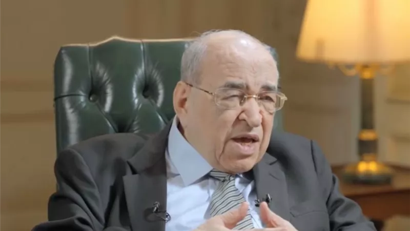 مصطفى الفقي: مضيق هرمز لن يبقى معلقا طويلا لأنه أزمة عالمية تمس الاقتصاد