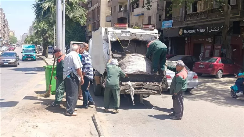 في جولة مفاجئة.. محافظ الجيزة يوجه برفع الإشغالات وإزالة المواقف العشوائية